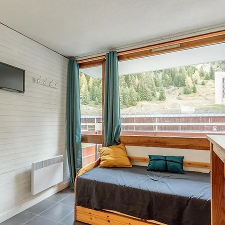 Apartment Renove A Plagne Bellecote, Acces Direct Aux Pistes, Piscine, Casier A Ski, Confort - Fr-1-351-111 *